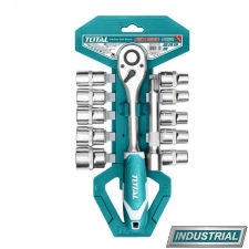 Σετ Καστάνια 1/2 με Καρυδάκια 12τμχ TOTAL THT141121